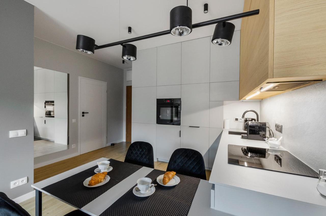 Apartament Manufaktura Centrum Z Klimatyzacja Lodź Bagian luar foto